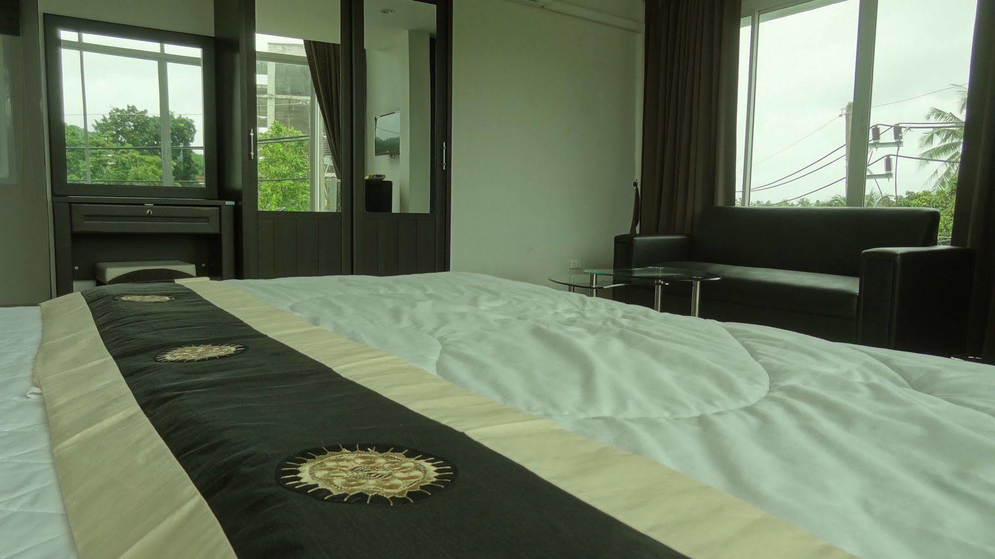 But Different Phuket Boutique Hotel Nai Harn Exterior photo
